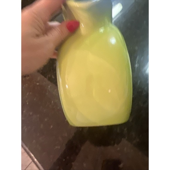 Fiestaware Large Disc Pitcher Chartreuse/Lemongrass 7.25" HLC Fiesta Collectible - Picture 9 of 9